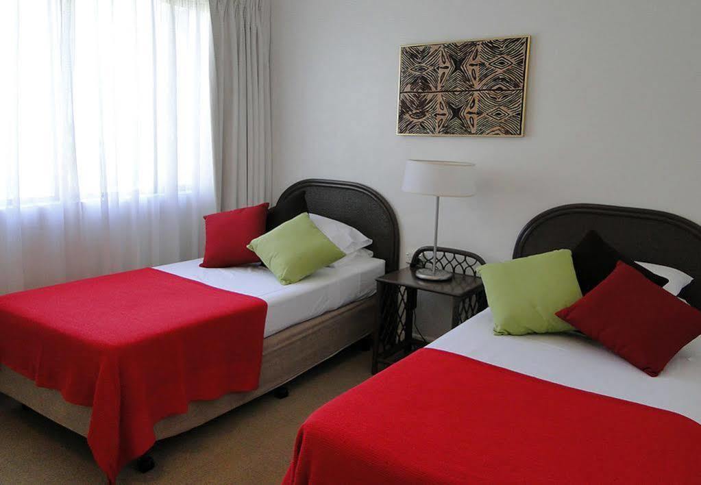 Seascape Holidays - Tropical Reef Apartments Port Douglas Bagian luar foto