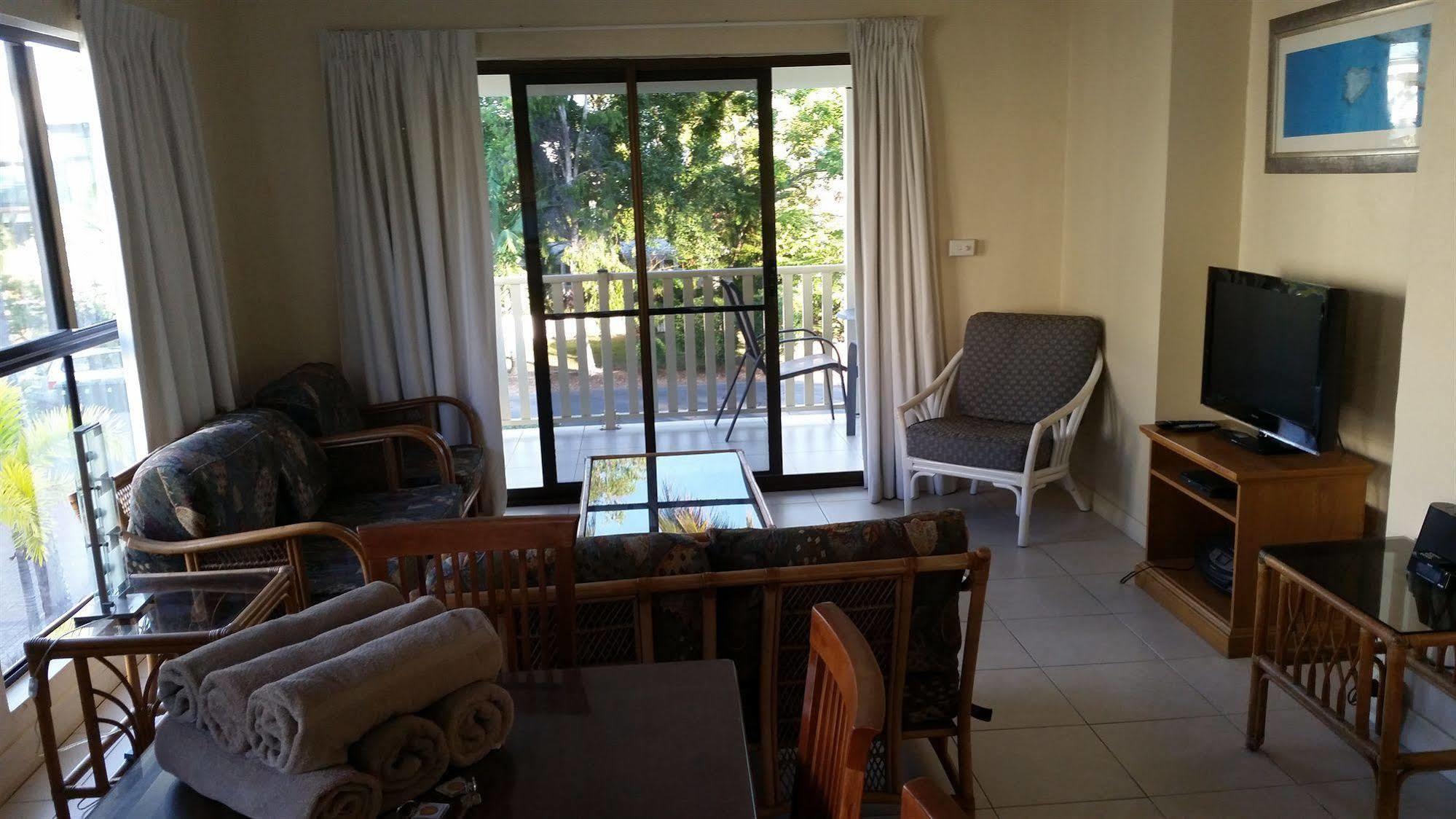Seascape Holidays - Tropical Reef Apartments Port Douglas Bagian luar foto